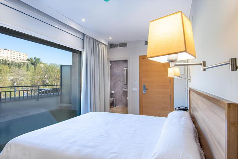 Hotel Jaume D'Urgell Balaguer Bagian luar foto