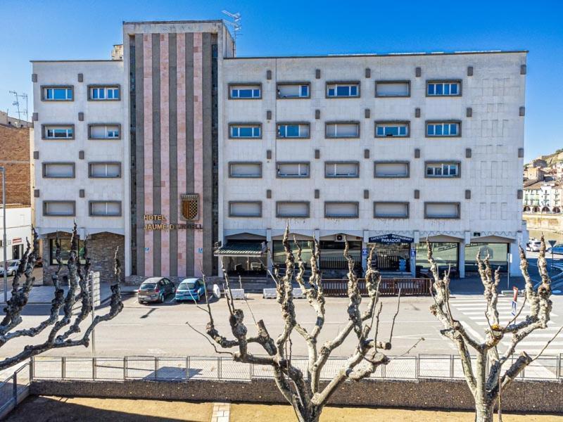 Hotel Jaume D'Urgell Balaguer Bagian luar foto